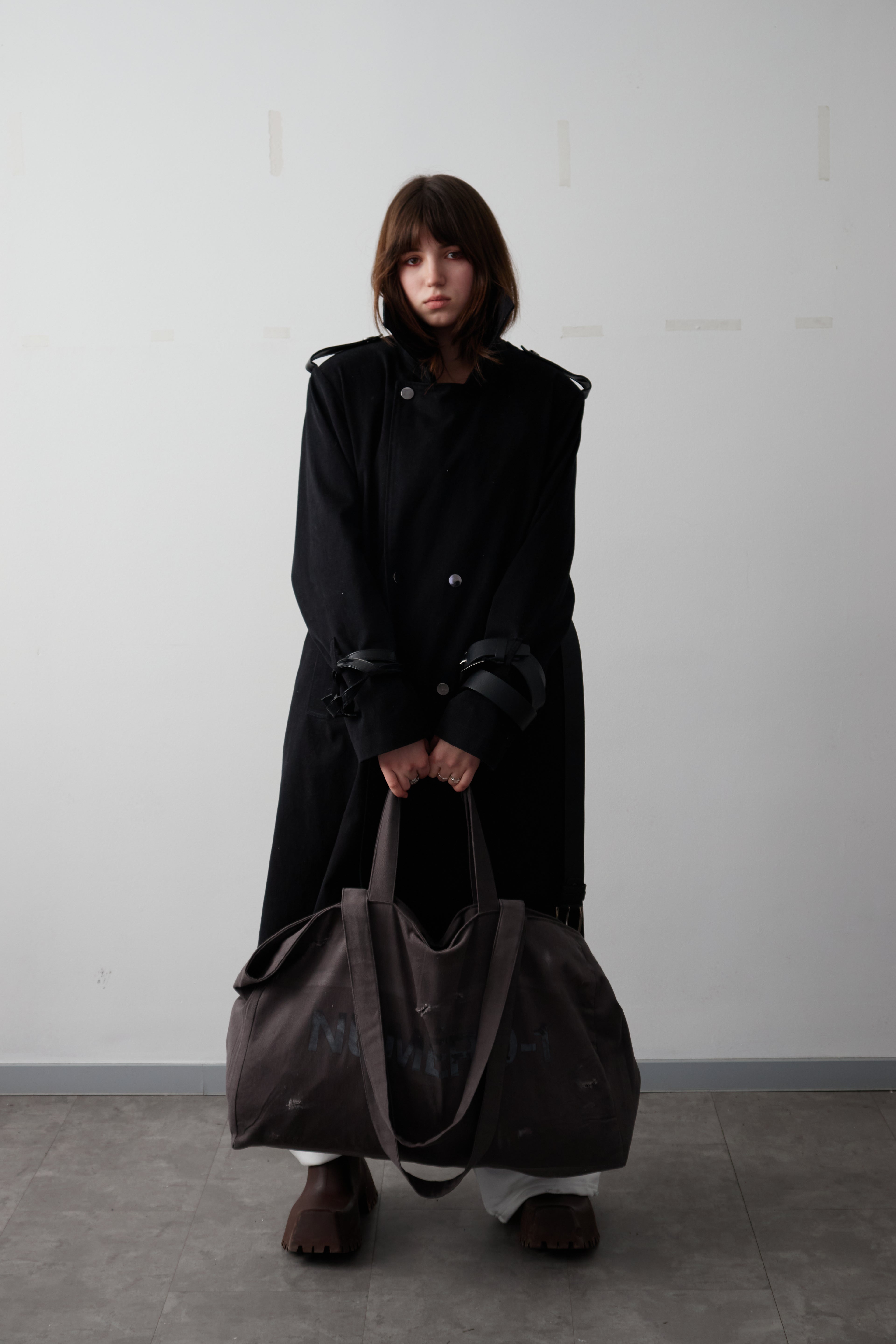 WASHED SHOULDER PADS TRENCH