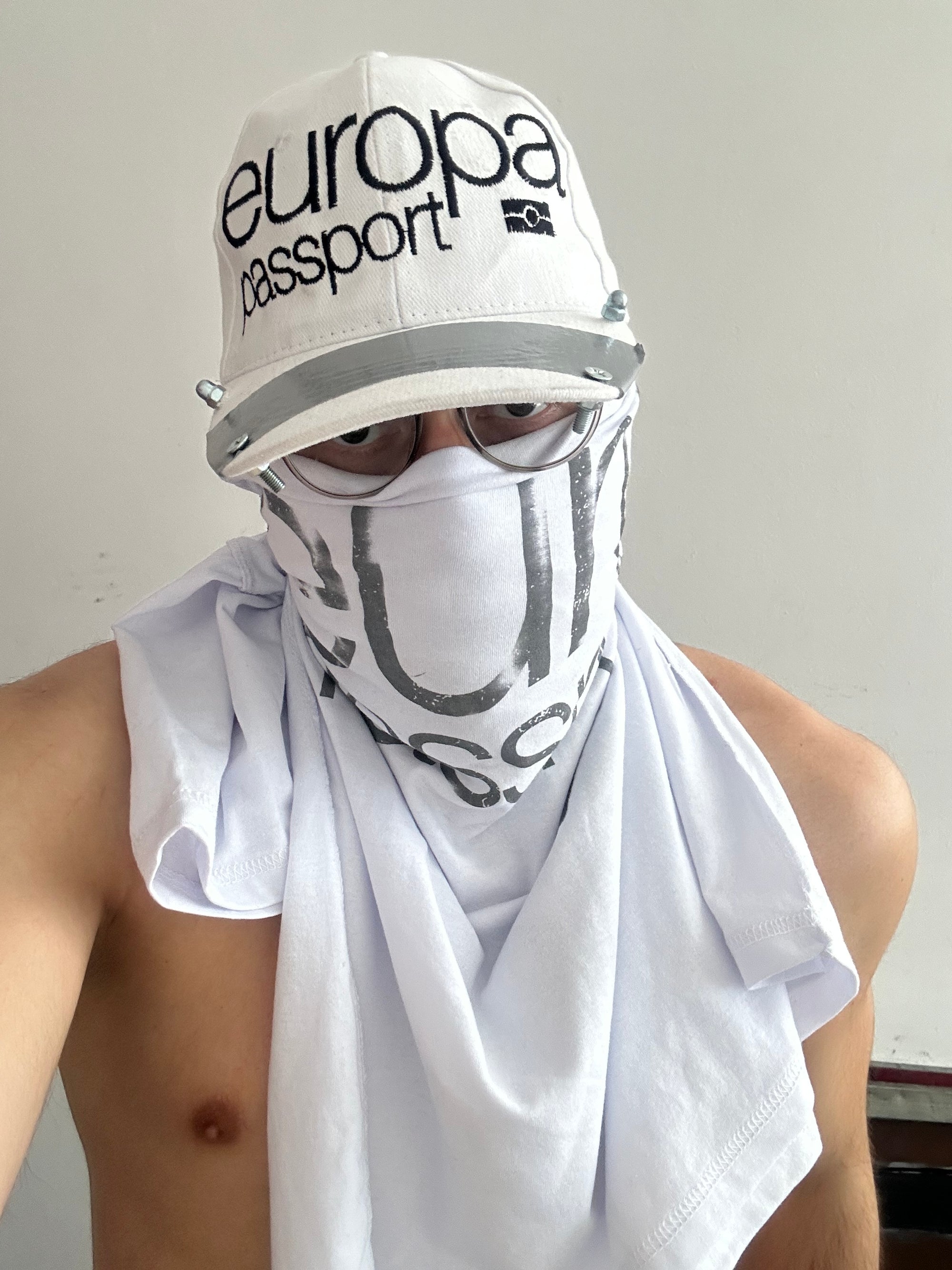 ARMORED CAP WHITE