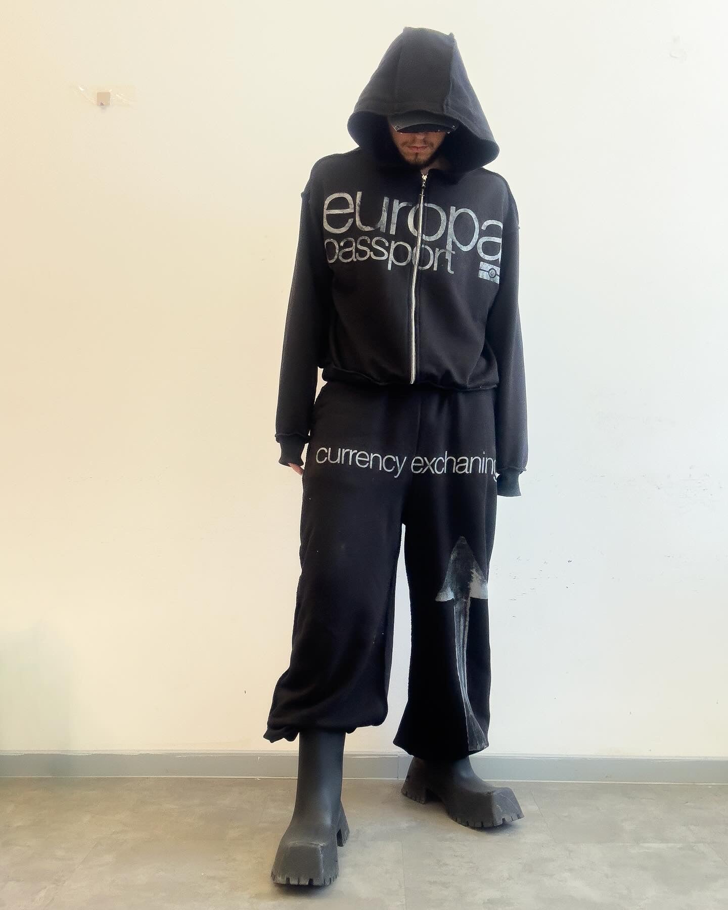 CURRENCY PANTS BLACK