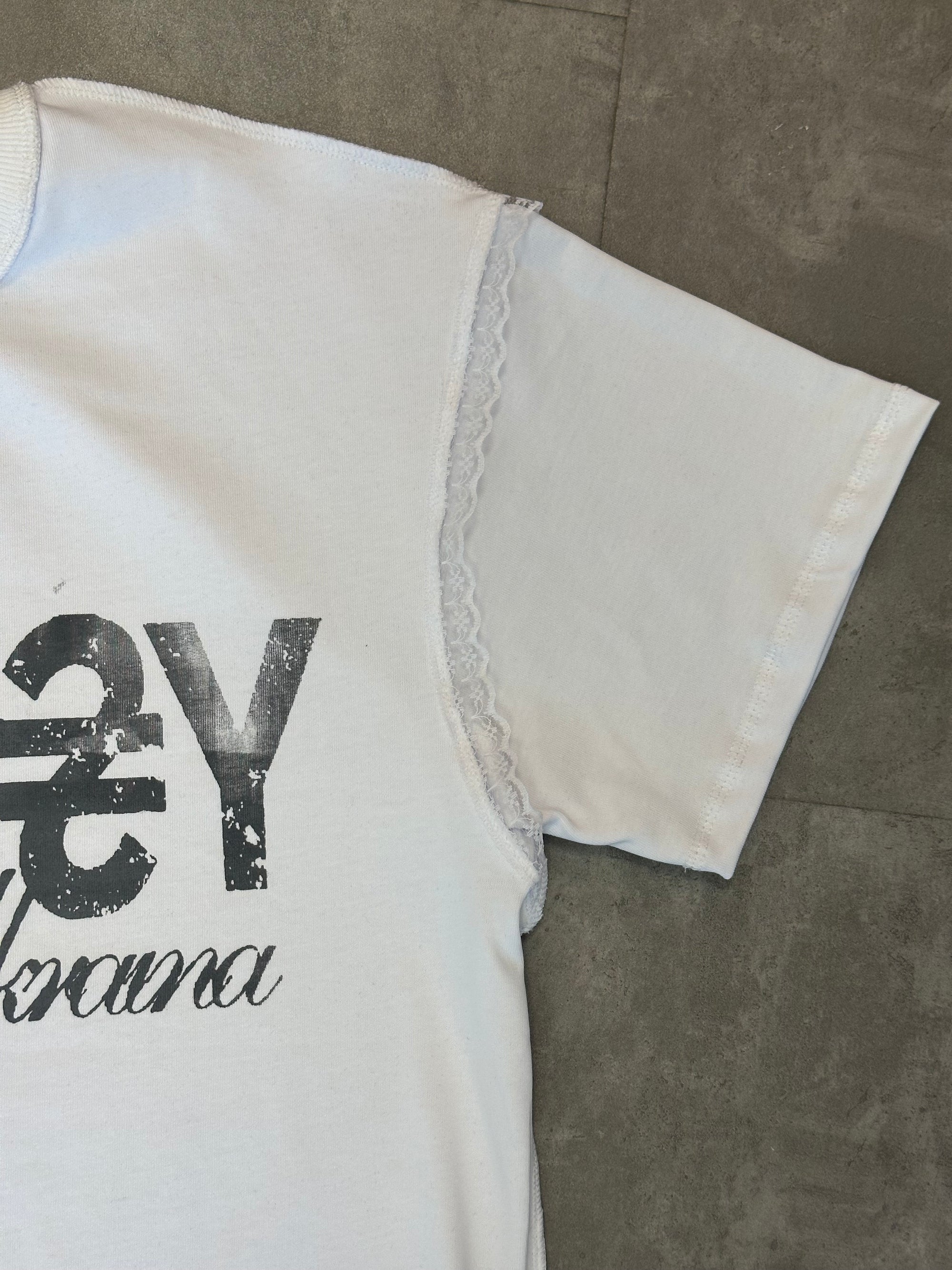PUSSY TEE