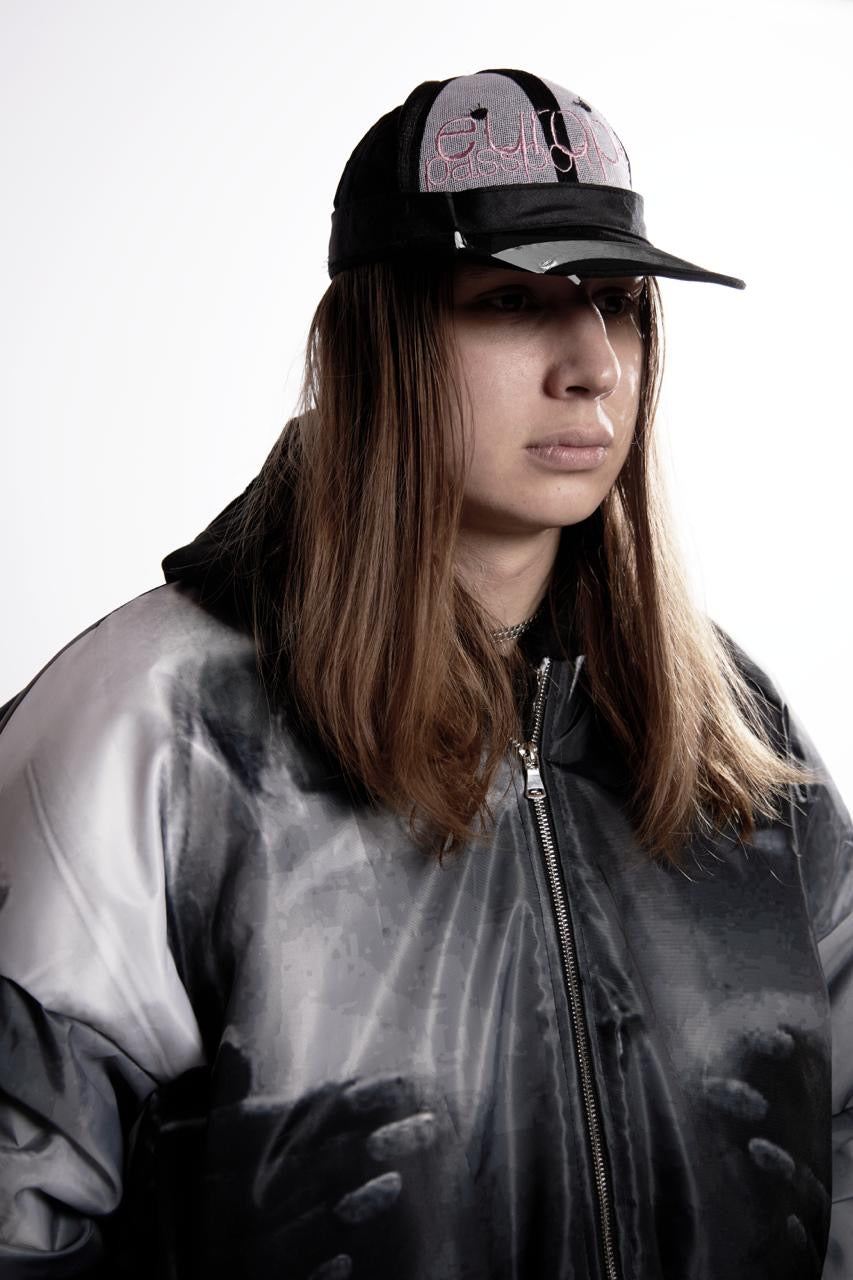 INSIDE-DOWN METAL CAP FULL WHITE