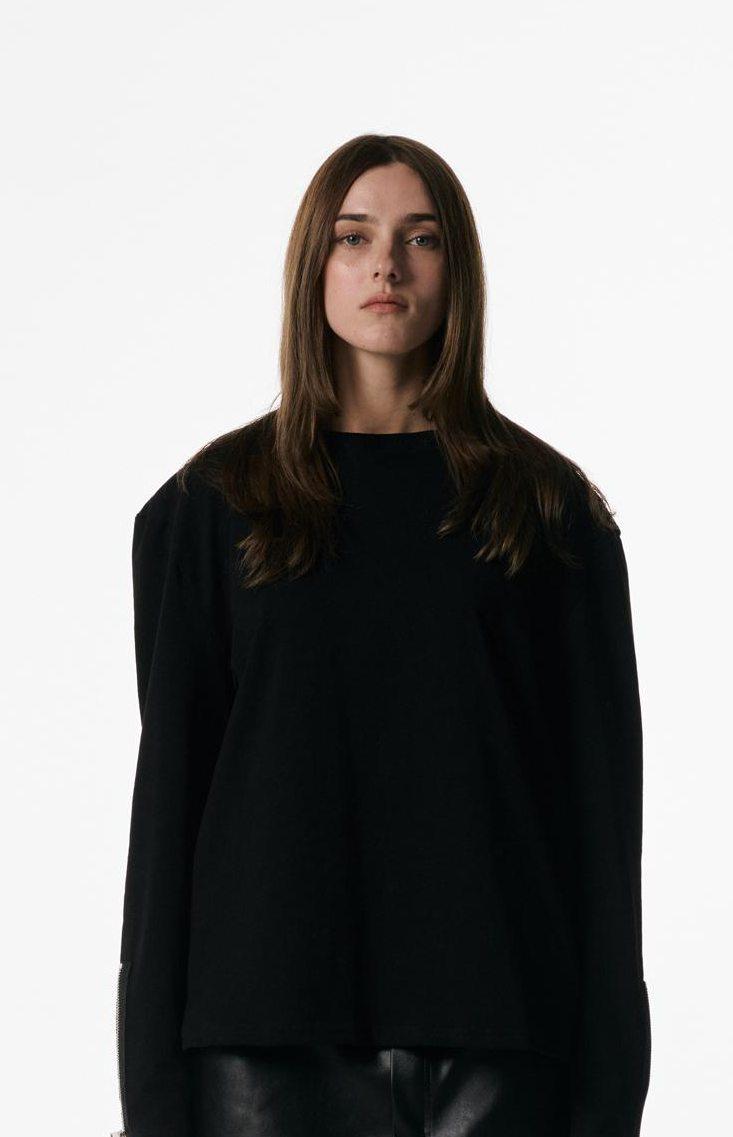LONG WITH ZIPS AND EMBROIDERY